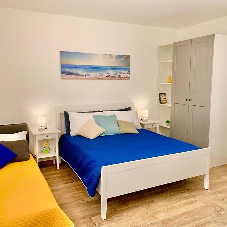 Casa Vacanze Con Vista Mare E Giardino - Amanecer Marzocca di Senigallia Kültér fotó