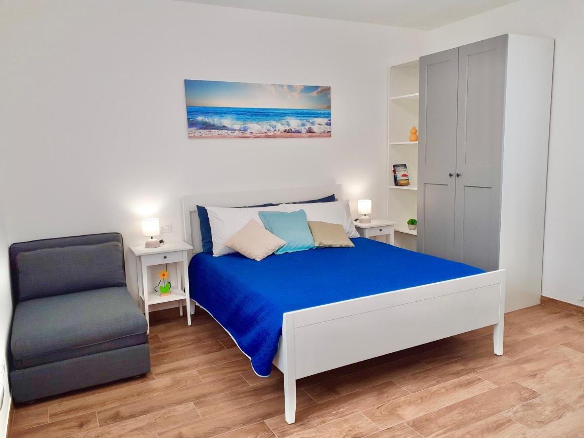 Casa Vacanze Con Vista Mare E Giardino - Amanecer Marzocca di Senigallia Kültér fotó