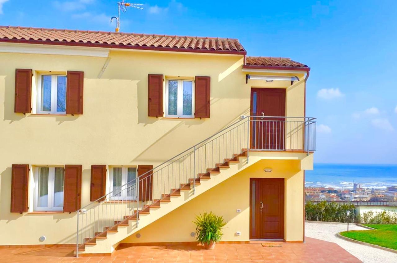 Casa Vacanze Con Vista Mare E Giardino - Amanecer Marzocca di Senigallia Kültér fotó