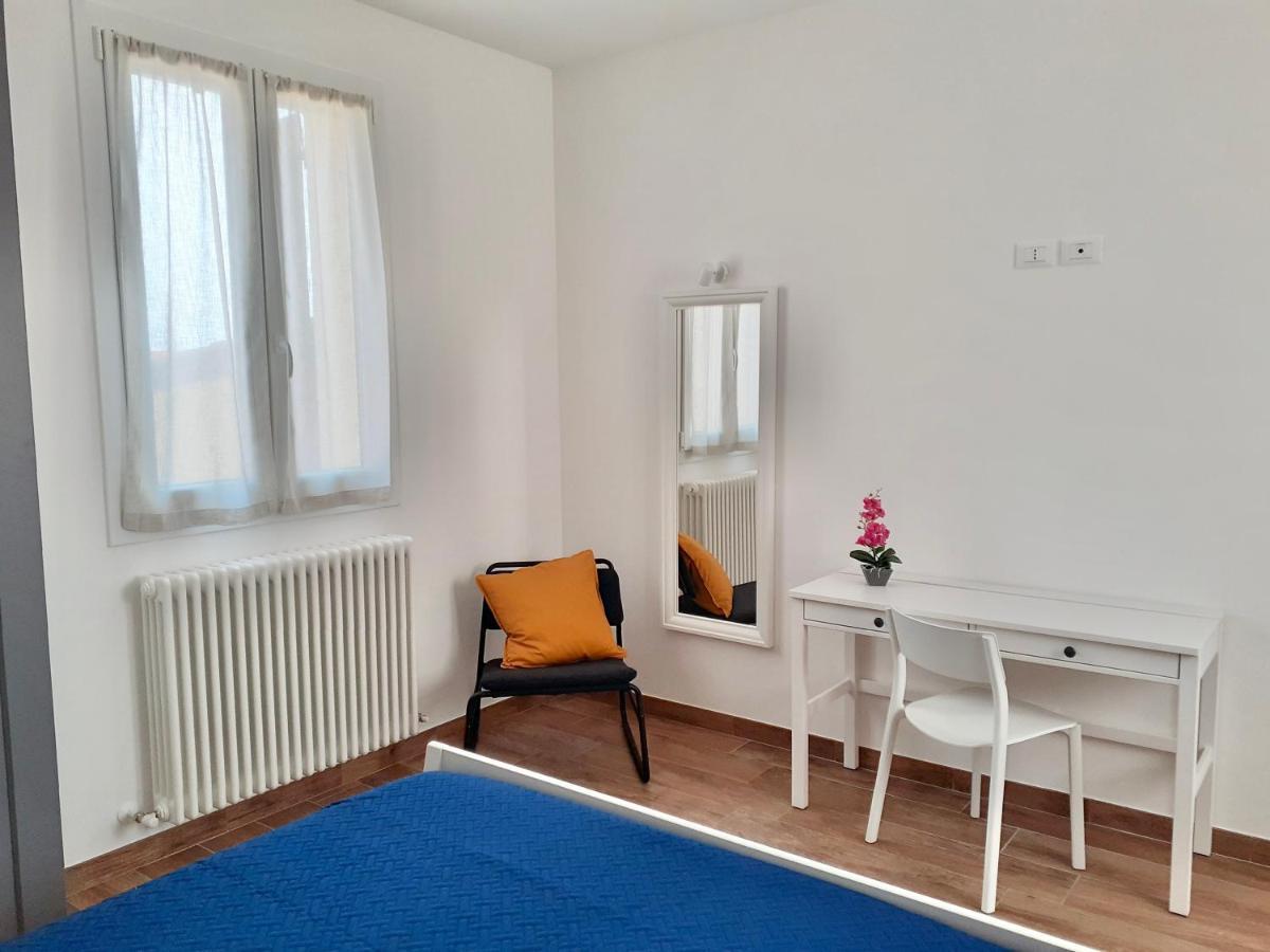 Casa Vacanze Con Vista Mare E Giardino - Amanecer Marzocca di Senigallia Kültér fotó