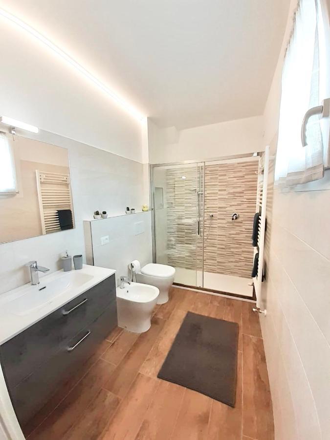 Casa Vacanze Con Vista Mare E Giardino - Amanecer Marzocca di Senigallia Kültér fotó