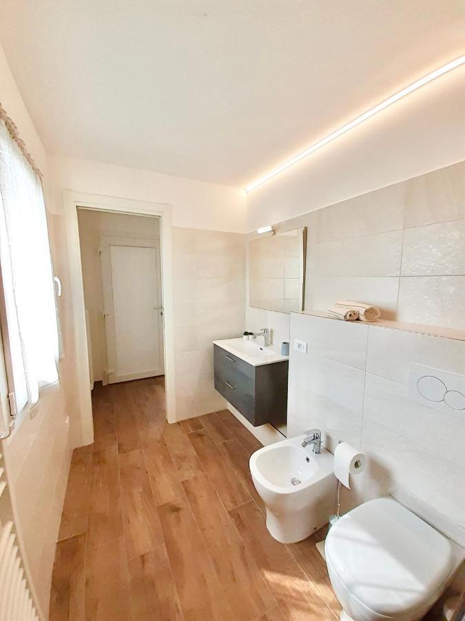 Casa Vacanze Con Vista Mare E Giardino - Amanecer Marzocca di Senigallia Kültér fotó