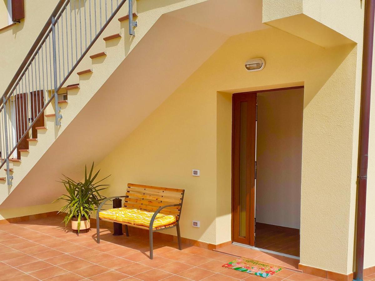 Casa Vacanze Con Vista Mare E Giardino - Amanecer Marzocca di Senigallia Kültér fotó